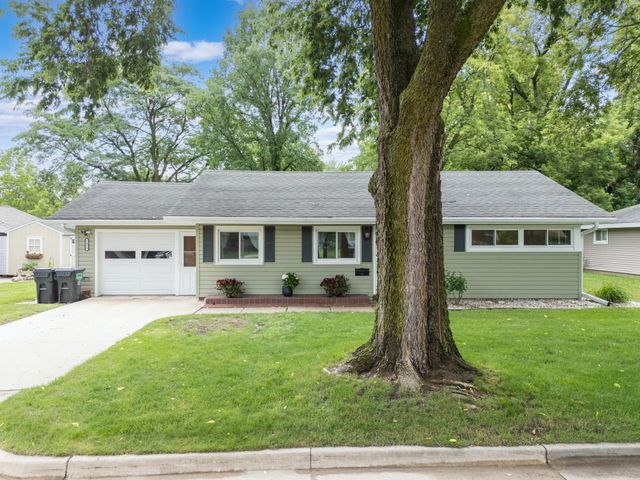 1426 Graham Court SE, Rochester, MN 55904