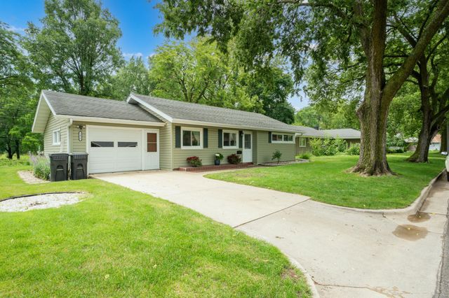 1426 Graham Court SE, Rochester, MN 55904