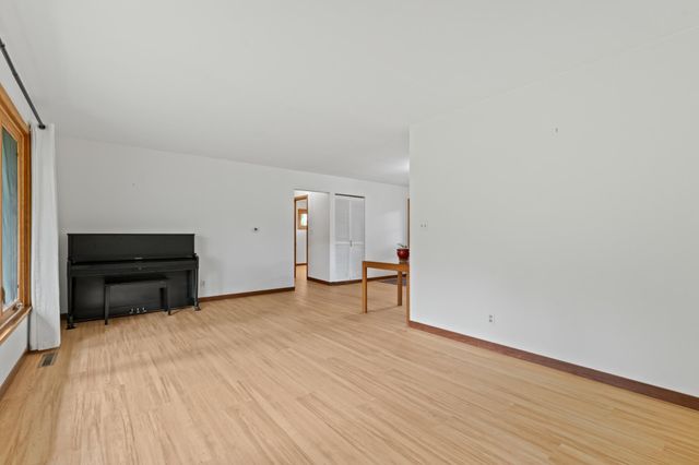 1426 Graham Court SE, Rochester, MN 55904