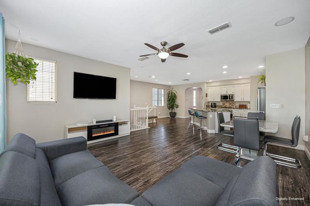 11021 International Dr, Rancho Cordova, CA 95670