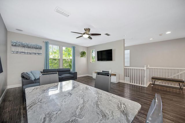 11021 International Dr, Rancho Cordova, CA 95670
