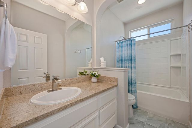 11021 International Dr, Rancho Cordova, CA 95670