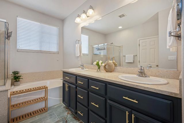 11021 International Dr, Rancho Cordova, CA 95670