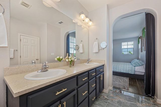 11021 International Dr, Rancho Cordova, CA 95670