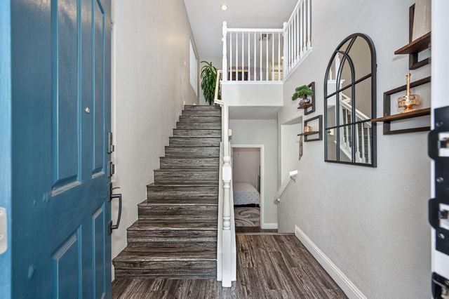11021 International Dr, Rancho Cordova, CA 95670