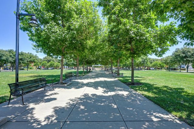11021 International Dr, Rancho Cordova, CA 95670