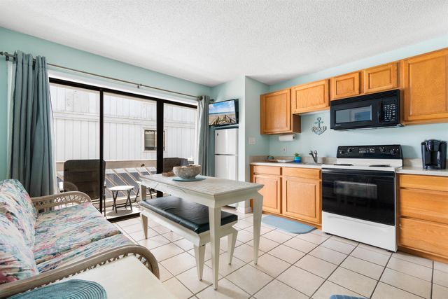 627 N Waccamaw Dr Unit 105B, Murrells Inlet, SC 29576