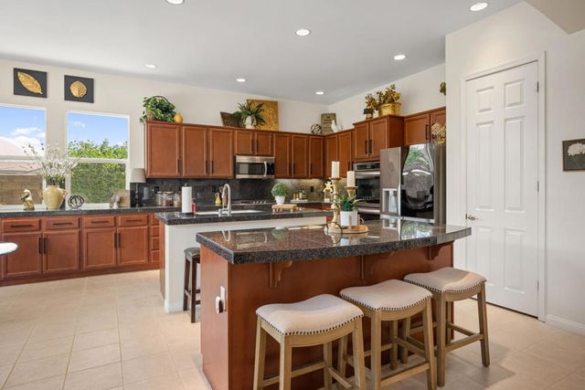 81326 Golden Barrel Way, La Quinta, CA 92253