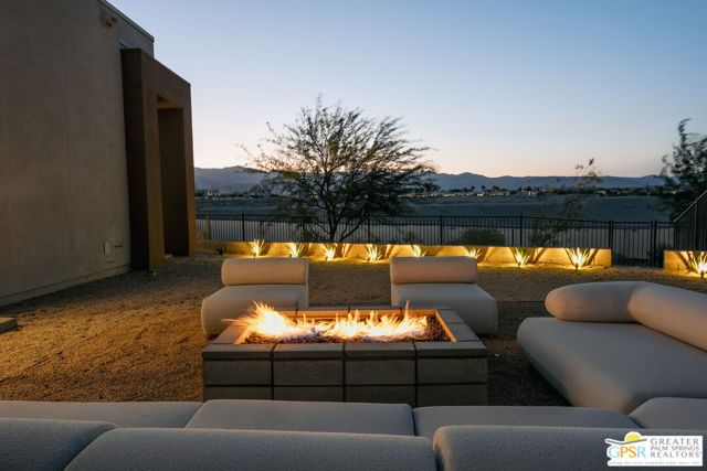 734 Nugget Lane, Palm Springs, CA 92262