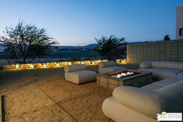 734 Nugget Lane, Palm Springs, CA 92262