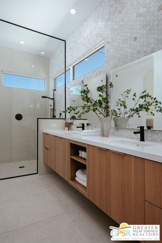 734 Nugget Lane, Palm Springs, CA 92262