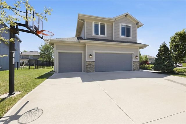 25095 W 148th Place, Olathe, KS 66061