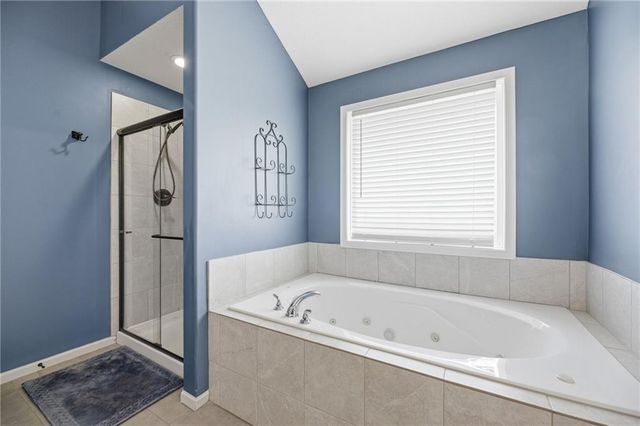 25095 W 148th Place, Olathe, KS 66061