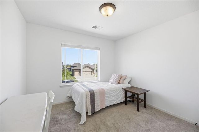 25095 W 148th Place, Olathe, KS 66061