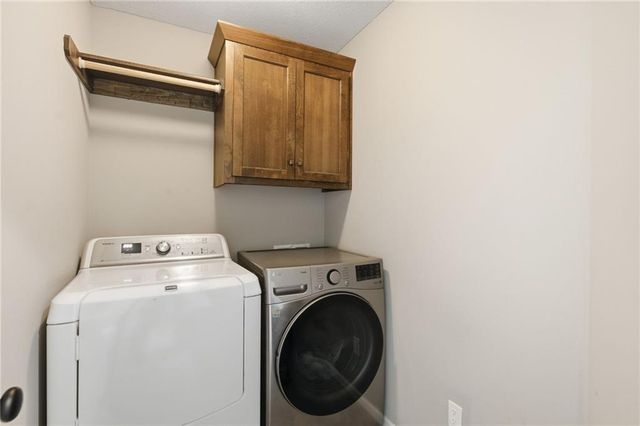 25095 W 148th Place, Olathe, KS 66061