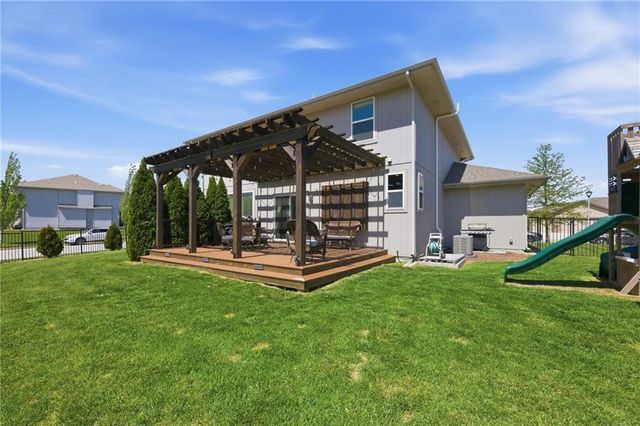 25095 W 148th Place, Olathe, KS 66061