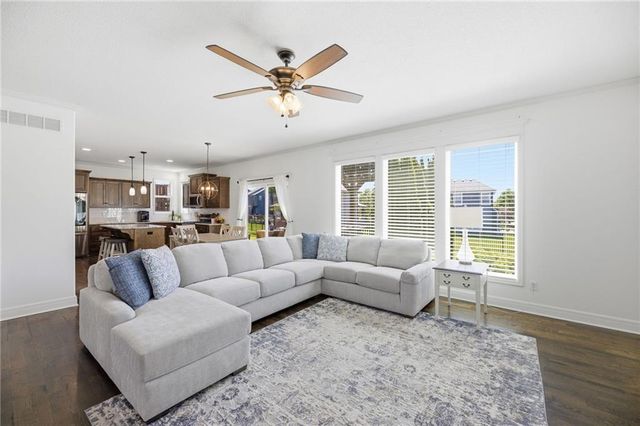 25095 W 148th Place, Olathe, KS 66061