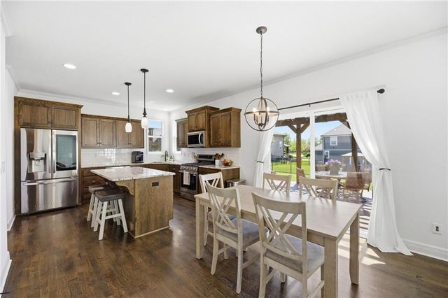 25095 W 148th Place, Olathe, KS 66061