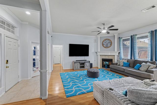 7925 Peregrine Trail, Arlington, TX 76001