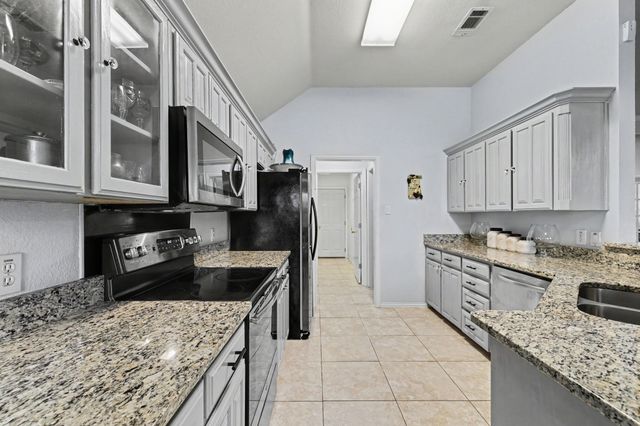 7925 Peregrine Trail, Arlington, TX 76001