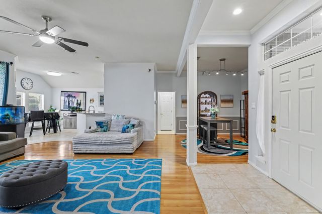7925 Peregrine Trail, Arlington, TX 76001