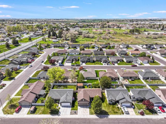 446 Noble St., Twin Falls, ID 83301