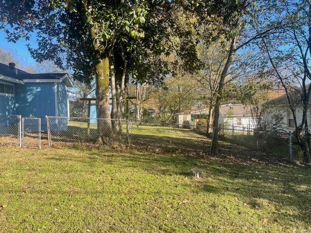 616 Pearl St, Benton City, AR 72015