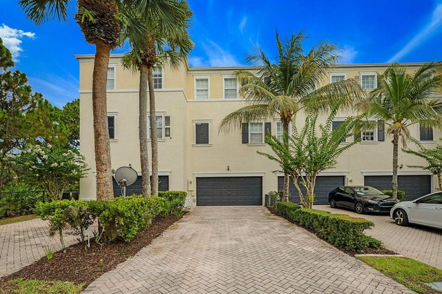 241 E THATCH PALM Circle E, Jupiter, FL 33458