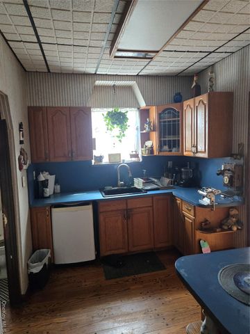 89-12 Rutledge Avenue, Glendale, NY 11385