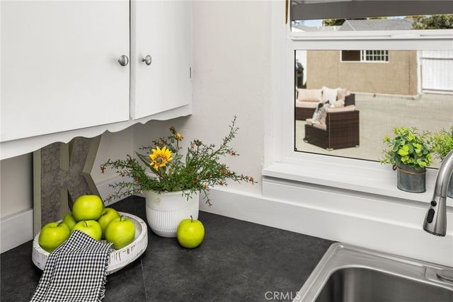 628 S Helena Street, Anaheim, CA 92805