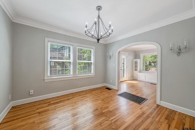 434 S Vine Ave., Tyler, TX 75702