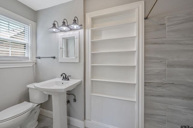 434 S Vine Ave., Tyler, TX 75702