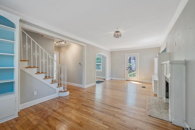 434 S Vine Ave., Tyler, TX 75702