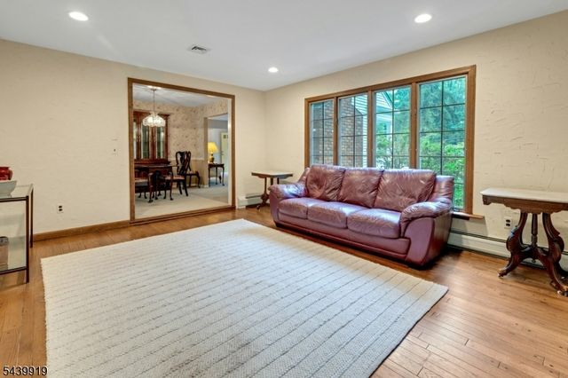 50 Rockledge Rd, Montville Twp., NJ 07045
