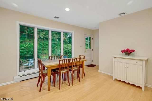 50 Rockledge Rd, Montville Twp., NJ 07045