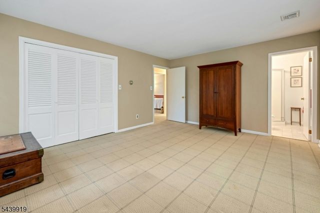 50 Rockledge Rd, Montville Twp., NJ 07045
