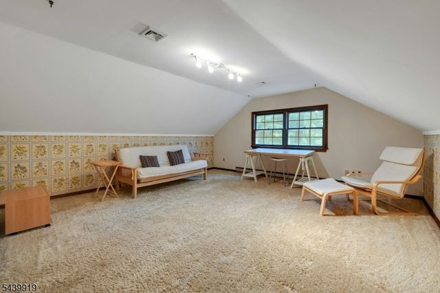 50 Rockledge Rd, Montville Twp., NJ 07045