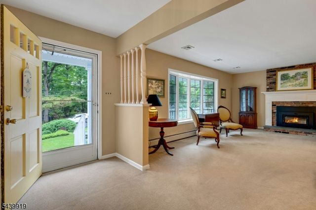50 Rockledge Rd, Montville Twp., NJ 07045