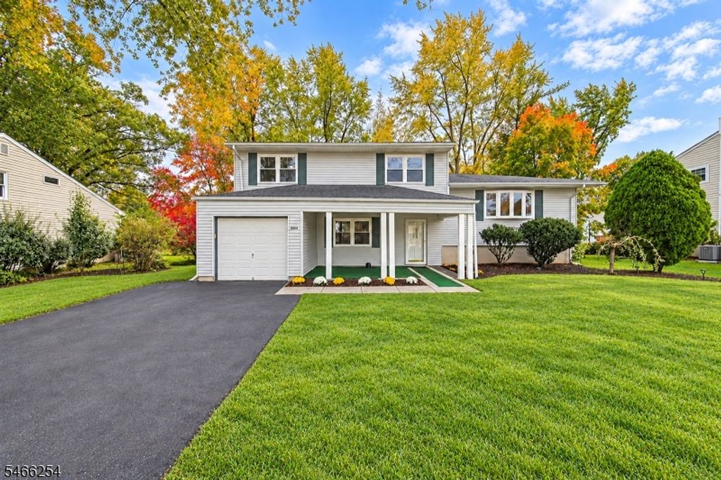 6 Renault Dr, Mount Olive Twp., NJ 07836 — exterior