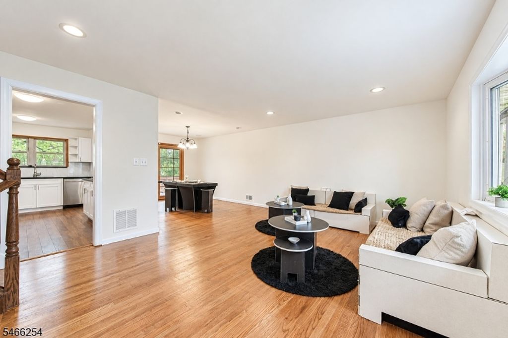 6 Renault Dr, Mount Olive Twp., NJ 07836 — photo 3