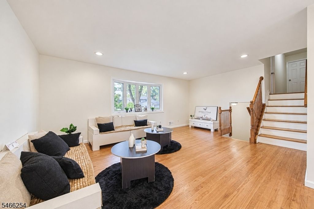 6 Renault Dr, Mount Olive Twp., NJ 07836 — photo 4
