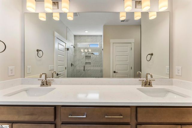 100 Saratoga Oaks Street, Williamston, SC 29697