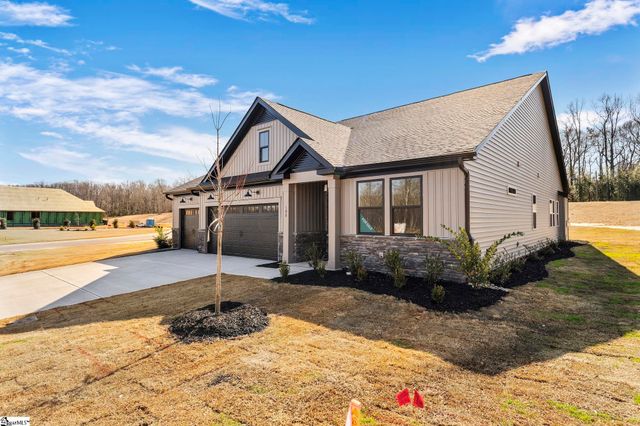 100 Saratoga Oaks Street, Williamston, SC 29697