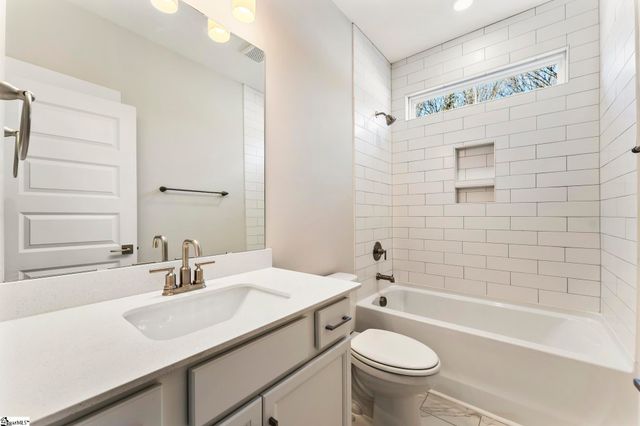 100 Saratoga Oaks Street, Williamston, SC 29697