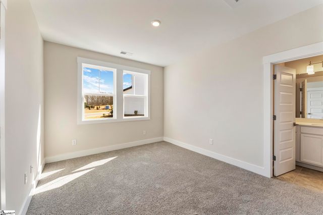 100 Saratoga Oaks Street, Williamston, SC 29697