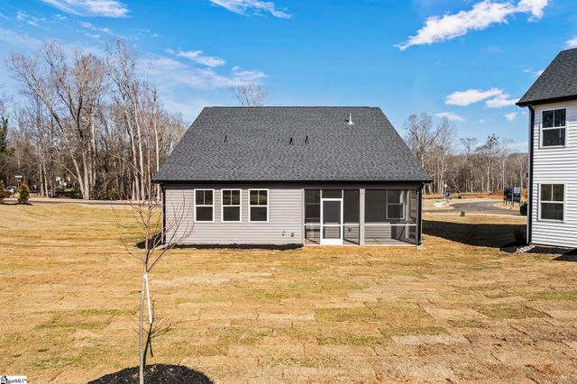 100 Saratoga Oaks Street, Williamston, SC 29697