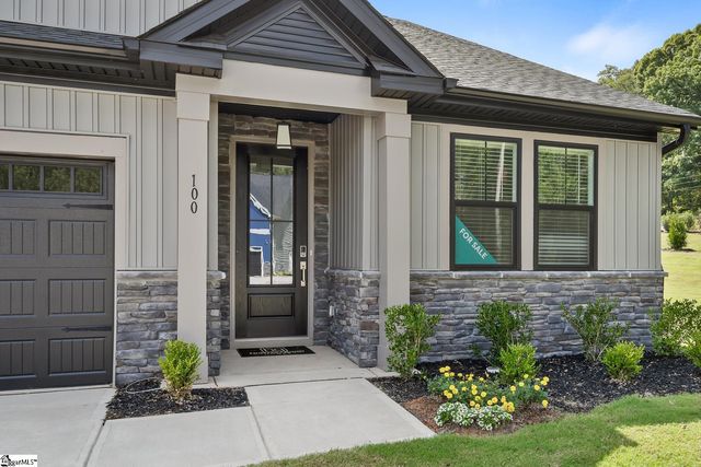 100 Saratoga Oak Street, Williamston, SC 29697