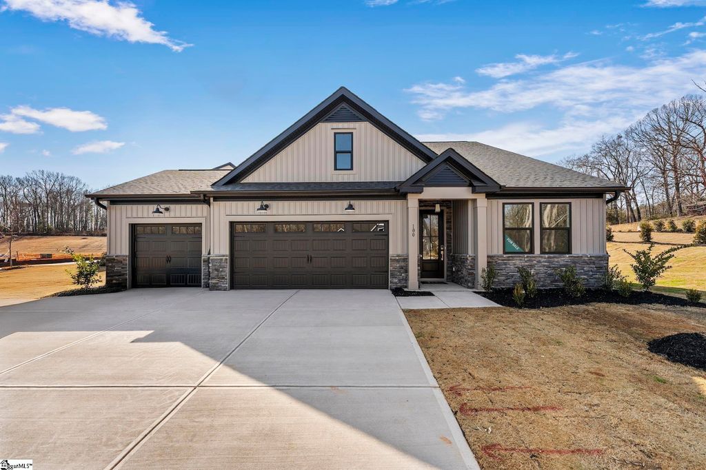 100 Saratoga Oaks Street, Williamston, SC 29697