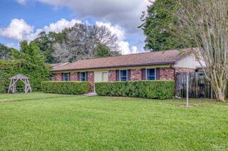4866 Cuerro Ct, Pensacola, FL 32526