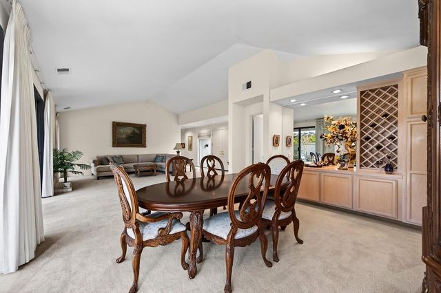 2046 Texas Bar Ct, Gold River, CA 95670